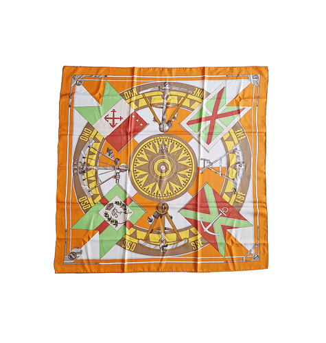 HERMES_carre_sextant_orange_f